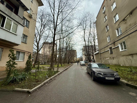Продам двухкомнатную (2-комн.) квартиру, Кулиева пр-кт, 15, Нальчик г