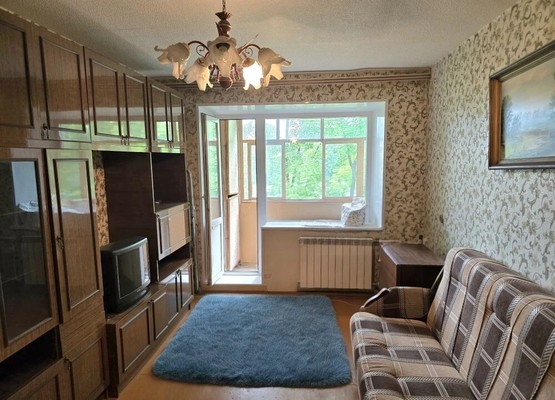 Продам двухкомнатную (2-комн.) квартиру, Островского ул, 41, Рязань г