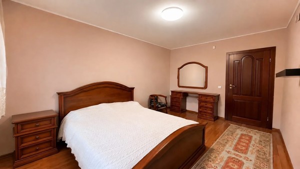 Продам трехкомнатную (3-комн.) квартиру, Старопрегольская наб, 4, Калининград г
