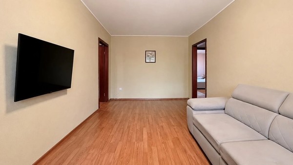 Продам трехкомнатную (3-комн.) квартиру, Старопрегольская наб, 4, Калининград г
