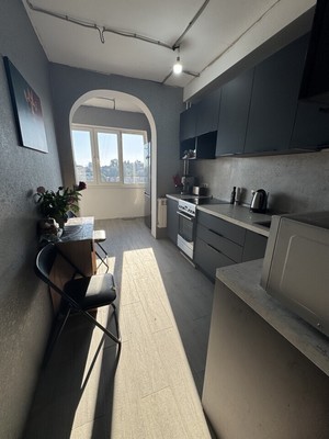 Продам трехкомнатную (3-комн.) квартиру, Чехова (Центральный р-н) пер, 3, Сочи г