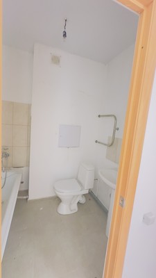 Продам двухкомнатную (2-комн.) квартиру, Вишневая ул, 188, Верхний Юрт с