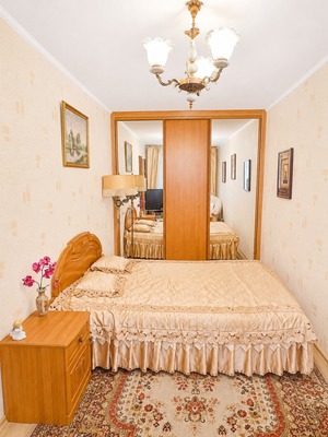 Продам двухкомнатную (2-комн.) квартиру, Красноармейская ул, 21, Калининград г