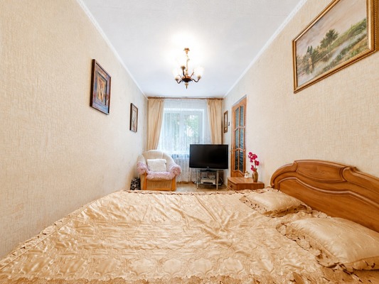 Продам двухкомнатную (2-комн.) квартиру, Красноармейская ул, 21, Калининград г