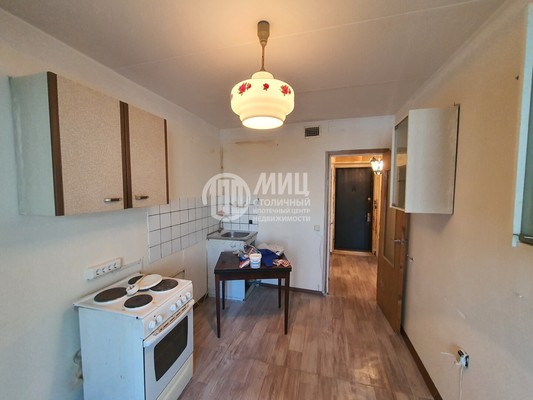 Продам однокомнатную (1-комн.) квартиру, Белая ул, 24ка, Андреевка рп