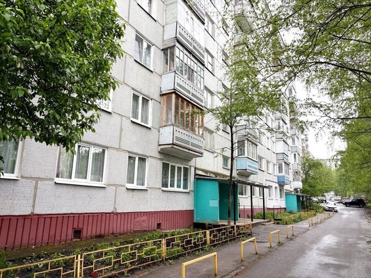 Продам трехкомнатную (3-комн.) квартиру, Ладожская ул, 83, Пенза г
