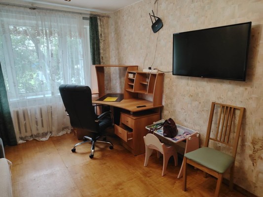 Продам трехкомнатную (3-комн.) квартиру, Чайковского ул, 14, Лобня г