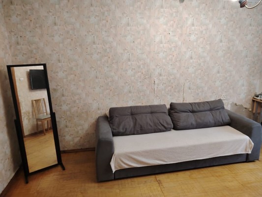 Продам трехкомнатную (3-комн.) квартиру, Чайковского ул, 14, Лобня г