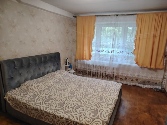Продам трехкомнатную (3-комн.) квартиру, Чайковского ул, 14, Лобня г