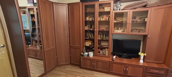 Продам трехкомнатную (3-комн.) квартиру, Дачный пр-кт, 24А, Санкт-Петербург г