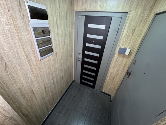 Продам трехкомнатную (3-комн.) квартиру, Первостроителей пр-кт, 21, Комсомольск-на-Амуре г