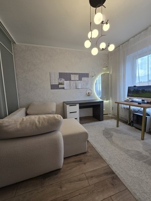 Продам однокомнатную (1-комн.) квартиру, 100 кв-л, 1к3, Москва г