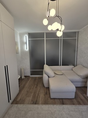 Продам однокомнатную (1-комн.) квартиру, 100 кв-л, 1к3, Москва г