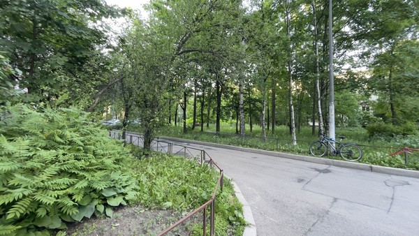Продам трехкомнатную (3-комн.) квартиру, Космонавтов пр-кт, 64, Санкт-Петербург г
