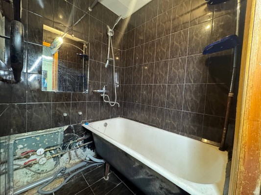 Продам двухкомнатную (2-комн.) квартиру, Вокзальная ул, 52к3, Комсомольск-на-Амуре г