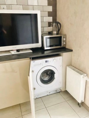 Продам однокомнатную (1-комн.) квартиру, Малая Бухарестская ул, 12, Санкт-Петербург г