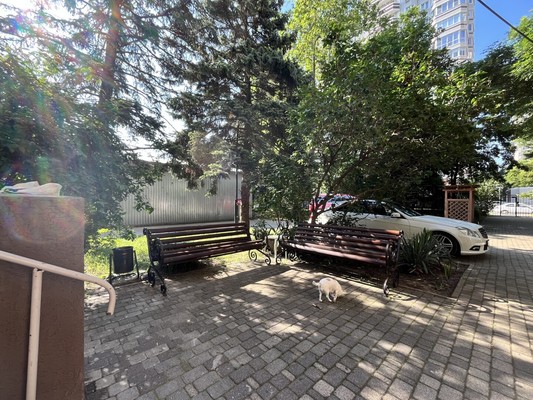 Продам трехкомнатную (3-комн.) квартиру, им. Пушкина ул, 11, Краснодар г