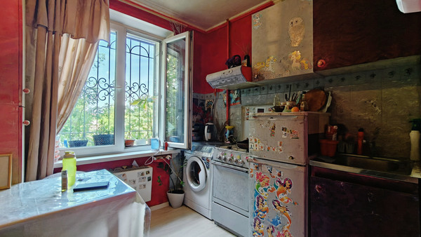 Продам комнату в 3-комн. квартире, Ферганская ул, 30, Москва г