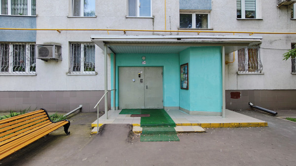 Продам комнату в 3-комн. квартире, Ферганская ул, 30, Москва г