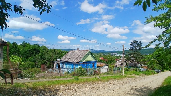 Продам участок 10 соток, ИЖС, Красногвардейская ул, 13, Хадыженск г, 0 км от города