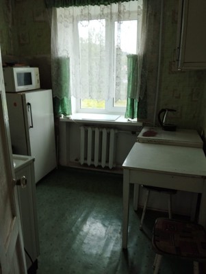 Продам трехкомнатную (3-комн.) квартиру, Школьный пер, 2, Ягодный п