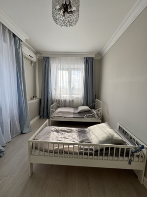 Продам двухкомнатную (2-комн.) квартиру, Тихомирнова ул, 7, Казань г