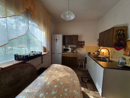 Продам двухкомнатную (2-комн.) квартиру, Интернациональная ул, 13, Костомукша г