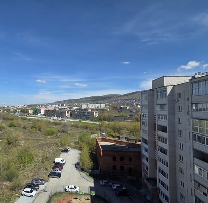 Продам двухкомнатную (2-комн.) квартиру, 8 Июля ул, 22, Миасс г