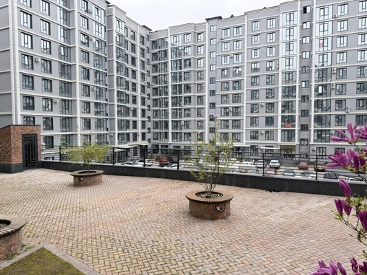 Продам двухкомнатную (2-комн.) квартиру, Тлостанова ул, 32, Нальчик г