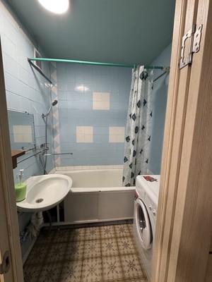 Продам двухкомнатную (2-комн.) квартиру, Бирюлёвская ул, 55к1, Москва г