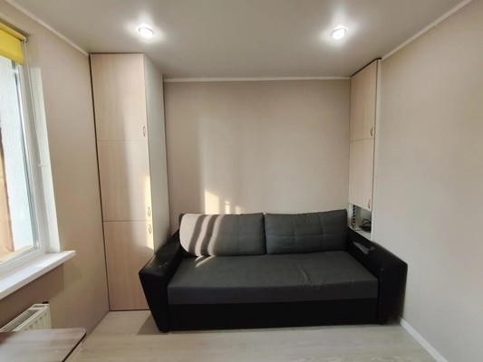Продам трехкомнатную (3-комн.) квартиру, Ленина ул, 25, Октябрьский рп