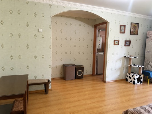 Продам двухкомнатную (2-комн.) квартиру, Школьная ул, 33, Юрово д