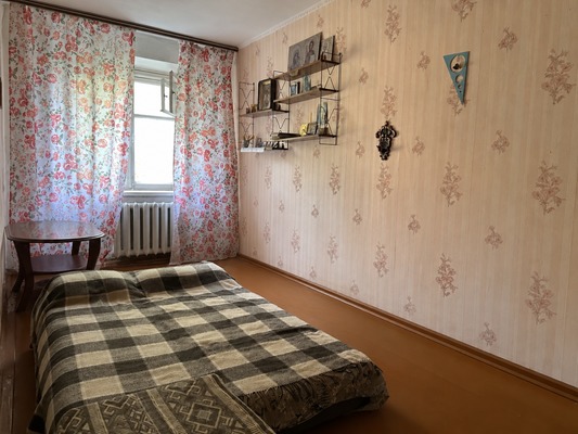 Продам двухкомнатную (2-комн.) квартиру, Школьная ул, 33, Юрово д