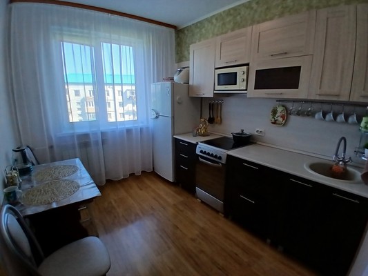 Продам двухкомнатную (2-комн.) квартиру, Морская ул, 20, Дунай п