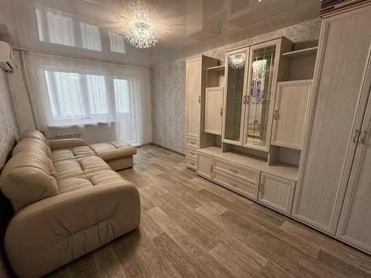 Продам двухкомнатную (2-комн.) квартиру, Ветеранов ул, 4, Дунай п