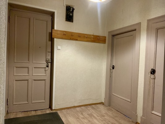 Продам трехкомнатную (3-комн.) квартиру, Чапаева ул, 5, Щербинка г