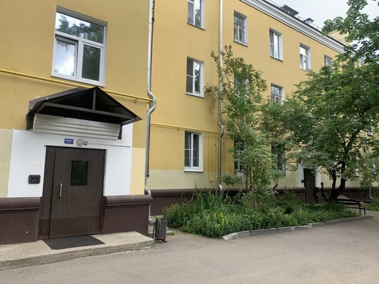 Продам трехкомнатную (3-комн.) квартиру, Чапаева ул, 5, Щербинка г