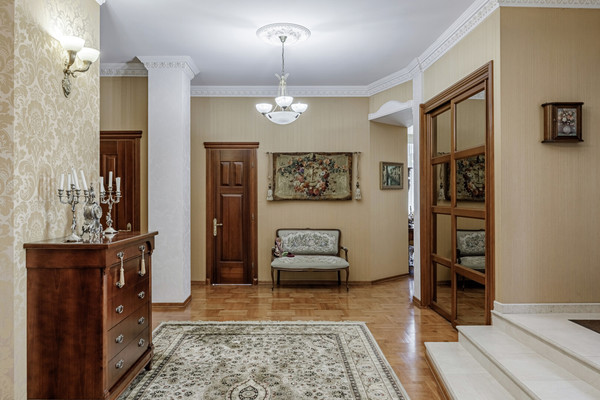 Продам многокомнатную квартиру, им. Красина ул, 9/1к3, Краснодар г