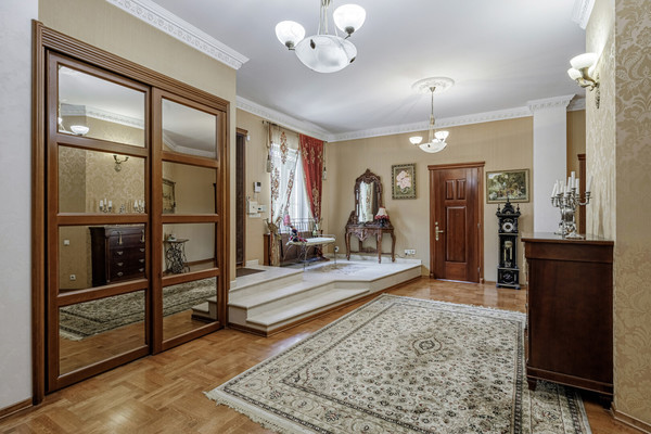 Продам многокомнатную квартиру, им. Красина ул, 9/1к3, Краснодар г