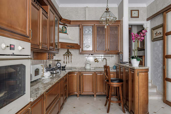 Продам многокомнатную квартиру, им. Красина ул, 9/1к3, Краснодар г