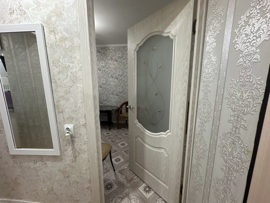 Продам двухкомнатную (2-комн.) квартиру, Коммунистическая ул, 6, Кропоткин г