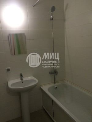 Продам двухкомнатную (2-комн.) квартиру, Варшавское ш, 141к10, Москва г