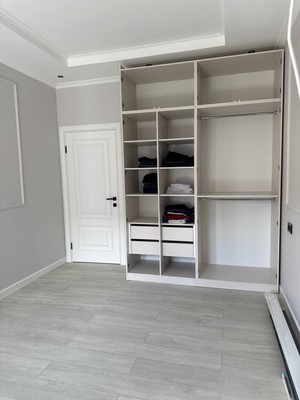 Продам трехкомнатную (3-комн.) квартиру, Прокшинский пр-кт, 5, Сосенское п