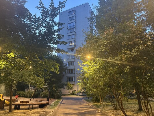 Продам трехкомнатную (3-комн.) квартиру, Фурманный пер, 12с1, Москва г