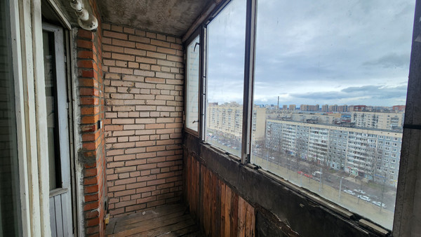 Продам двухкомнатную (2-комн.) квартиру, Просвещения пр-кт, 27, Санкт-Петербург г