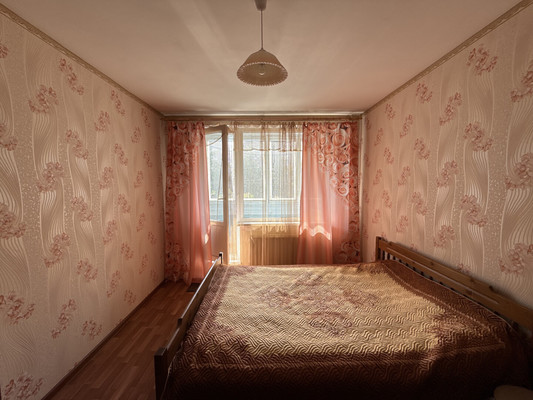 Продам 2-комн. в 4-комн. квартире, Будапештская ул, 8А, Санкт-Петербург г