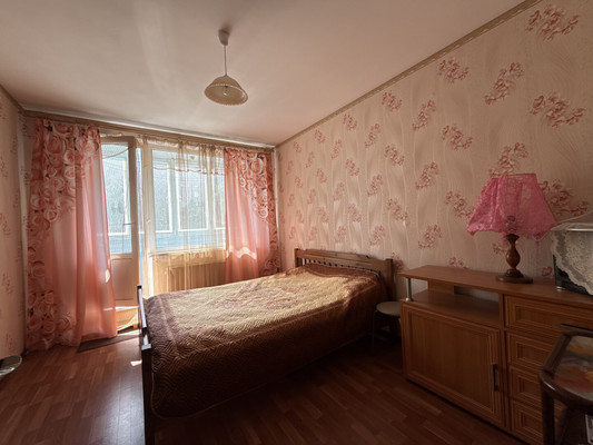 Продам 2-комн. в 4-комн. квартире, Будапештская ул, 8А, Санкт-Петербург г