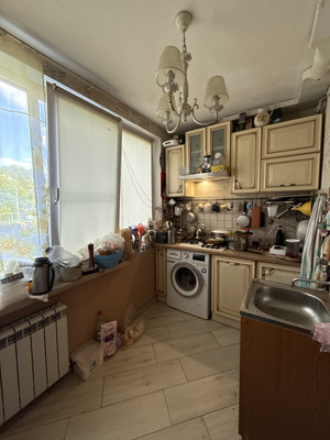 Продам 2-комн. в 4-комн. квартире, Будапештская ул, 8А, Санкт-Петербург г