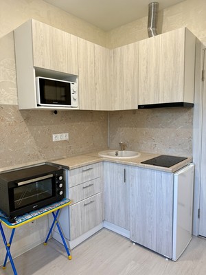 Продам однокомнатную (1-комн.) квартиру, Амирхана Еники ул, 10, Казань г