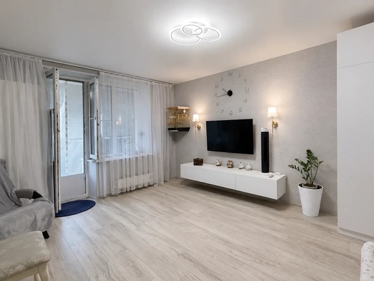 Продам однокомнатную (1-комн.) квартиру, Загородное ш, 5к3, Москва г